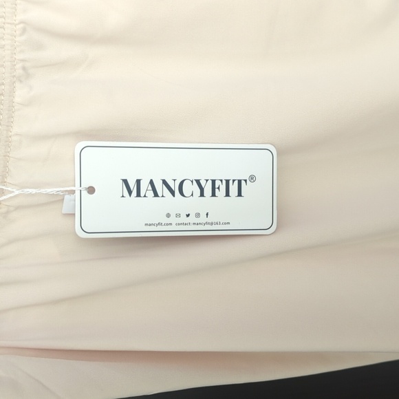 Mancyfit Cream Satin Chemise Skirt Slip with Elastic Waistband - Size XL NWT - Picture 4 of 8